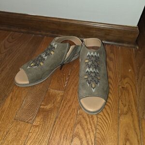 Brown Suede Sandals With Peep-Toe